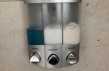 Comfortable Suite with private entrance & private bathroom - Foto 10