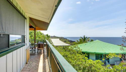 Ocean-View Bungalow Walk to Pebbles Beach! - Foto 1
