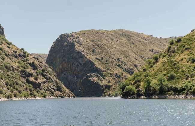 Paseo en barco por el Parque Natural del Duero Internacional - Foto 11