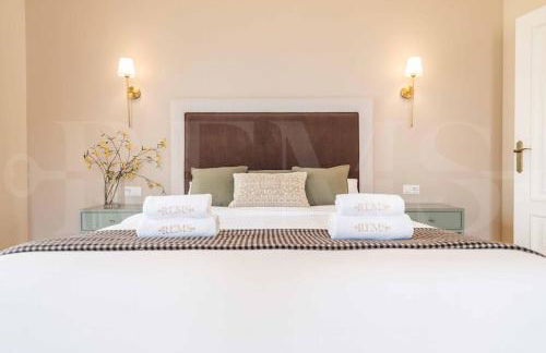 Luxury Sea View Villa with Pool & Terrace REMS - Photo 16