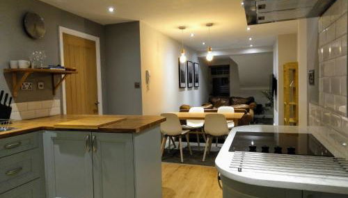 Modern Town Apartment with Terrace - Foto 1