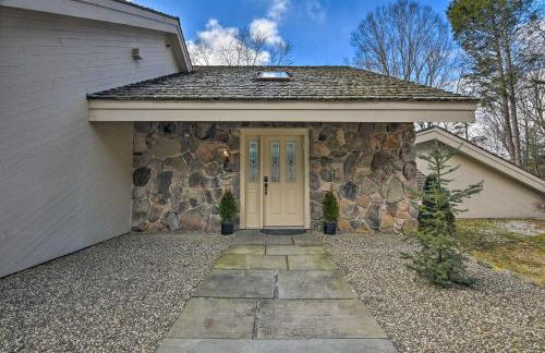 Catskill Getaway on 6 Acres with Swimming Pond! - Foto 37