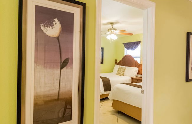 Tropical Beach Resorts - Photo 9