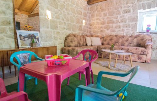 Villa Milena with heated pool and jacuzzi - Photo 18