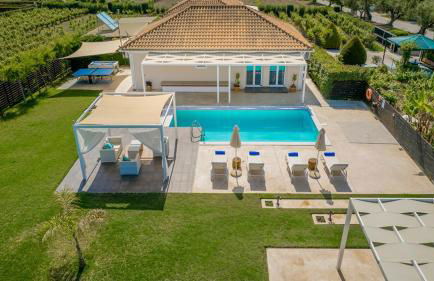 Madini Luxury Villa with free Pool Heating - Foto 2