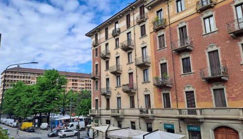 Porta Susa centro, balconi, condizionato, wifii e parcheggio - Foto 4