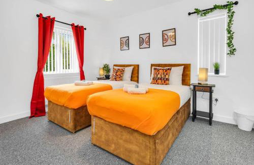 Elegant 3 Bedroom Detached House By Your Lettings Short Lets & Serviced Accommodation Peterborough With Free WiFi & Parking - Foto 16