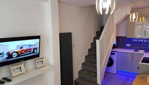 Webb place 2 bedroom apartment ! - Foto 2