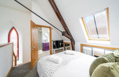 The Church Front - Photo 27