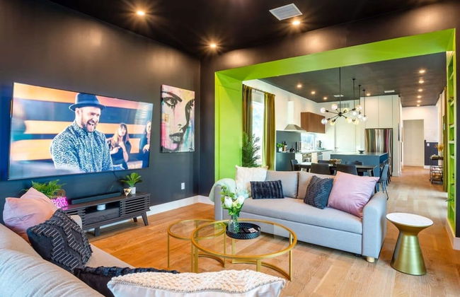 Chic 4BR Pool House - Steps to South 1st Street - Foto 2