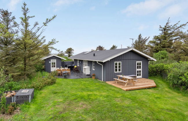 "Sölvy" - 300m from the sea - Photo 1