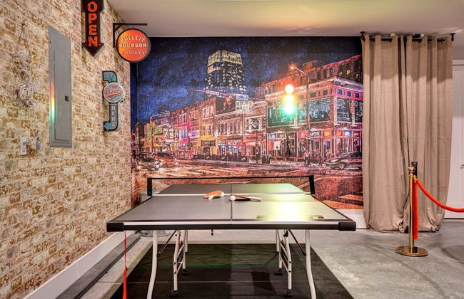 Large Group Lux 3mi Downtown - Rooftop City Views - Photo 38