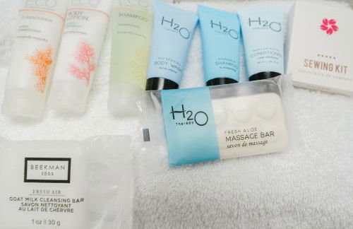 Boca Waterfront Oasis Walk to Beach with Pool, Hot Tub, Gym - Foto 4