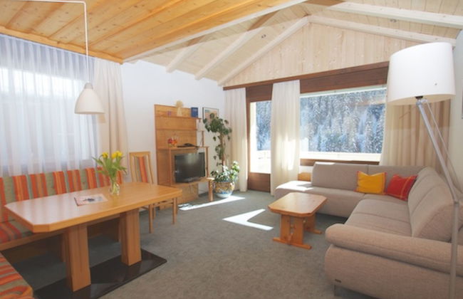 2 bedroom Apartment in Samnaun - Photo 10