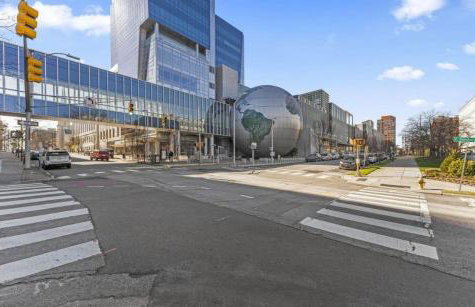 Luxe King Bed, Balcony, Garage in Downtown Raleigh - Foto 11