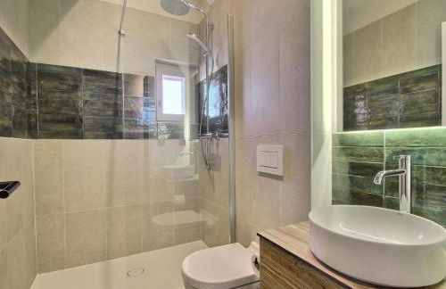 Chalet d'exception rénové, sauna et prestations luxe - FR-1-455-237 - Foto 10