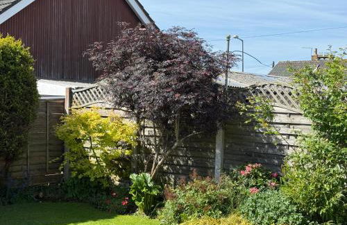 Linden Ave Bungalow - Foto 24