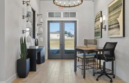 Landing Stylish 2BD Pool Courtyard - Foto 26