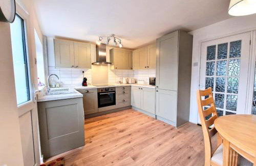 Central modern home with parking - Foto 7