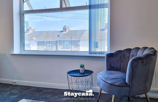 White Cozy House With Pool Table Game Room - Photo 49