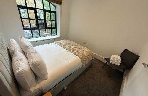 Modern 2 Bedroom Apartment in Kings Cross, London, N1 - Photo 14