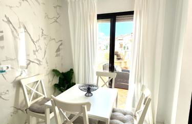 Casa en Nerja con gran terraza, muy luminosa y en tranquila urbanización - Foto 8