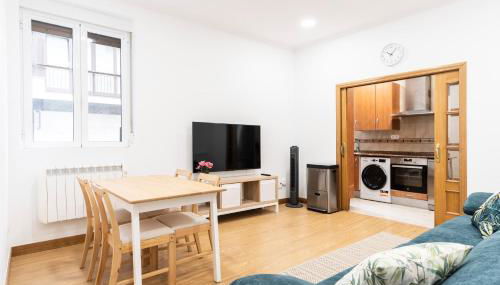 Espacioso y bien equipado apartamento cerca de la playa - Foto 2