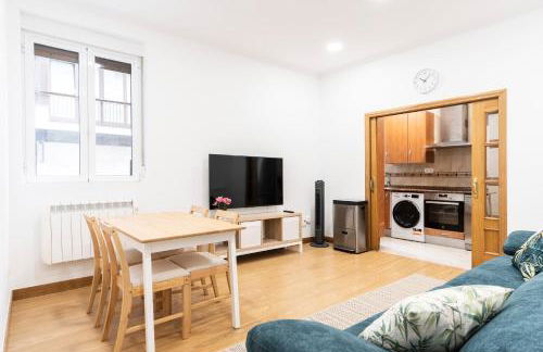 Espacioso y bien equipado apartamento cerca de la playa - Foto 2