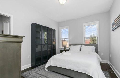 Capitol Hill Stay Like No Other - Photo 38