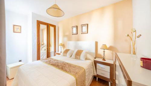 Apartment in Spain near Scenic Coastline - Foto 4