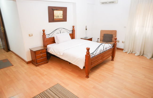 Angel Amber Kiss 2BR Apt - Photo 7