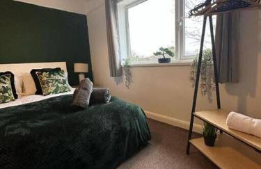 Spacious 4Bedroom House in Warrington - Sleeps 8 - Foto 9