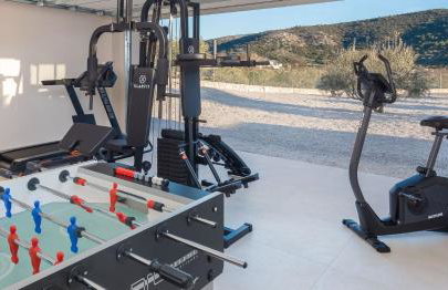 Luxury Villa Dolac near Split, airport, complete privacy, infinity heated pool - Photo 73