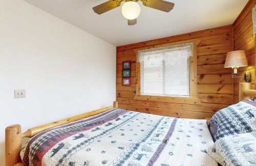 Steps to Three Bears Resort! Outdoorsy Escape - Foto 18