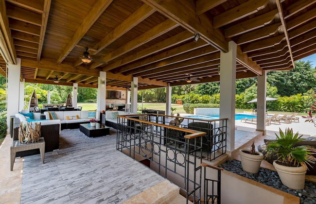 Luxurious 5-bdr Villa at Casa de Campo With Pool Jacuzzi Games Hibachi Staff - Photo 22