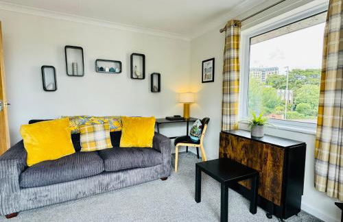 Beautiful 2 Bedroom Sea View - Free Onsite Parking - Photo 14