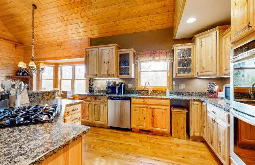 Steps to Sturgeon River! Dog-Friendly Nature Haven - Foto 7