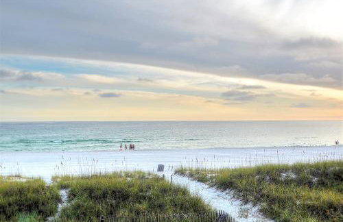 Emerald Seascape! Gulf front! Dog friendly! - Foto 9