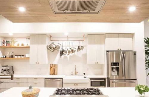 Oasis in the City - Calm 4BR Home with Gym & Sauna - Foto 6