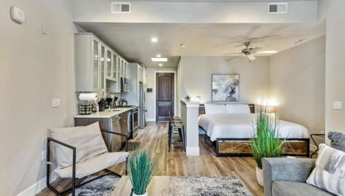 1 min Delta - Salt Palace - King Bed - Gym - Parking - Foto 5