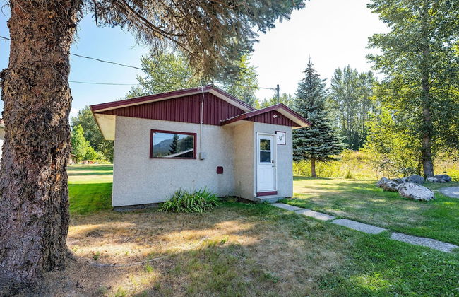 Downie Cottage by Revelstoke Vacations - Photo 29