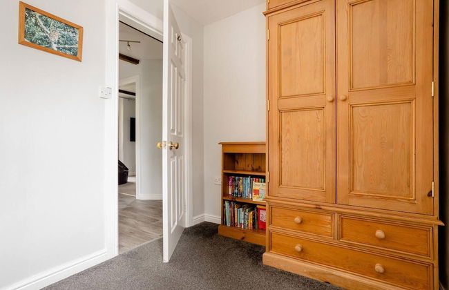 Oldmill-2bed-sleeps6-hottub-privategarden - Foto 9