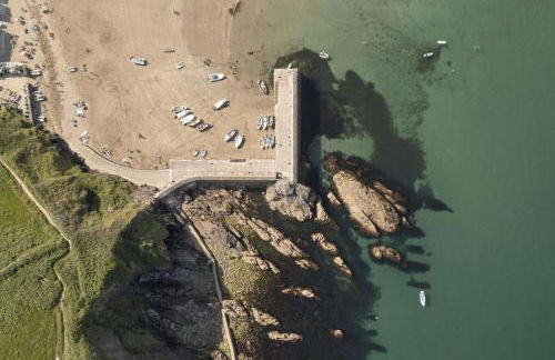 Gorgeous Cottage Parking Short Walk to Beach - Foto 28