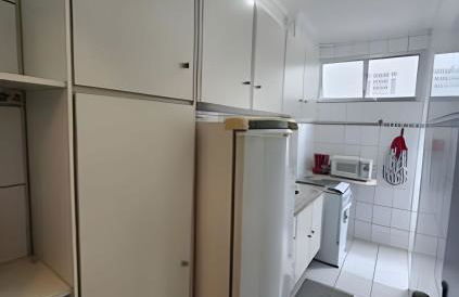 Ótimo APTO-Uma Quadra da Praia no bairro do Boqueirão em Santos - Foto 3