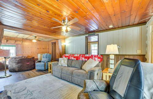 Rifle Lake Cabin! Michigan Outdoor Adventure Pad - Foto 2