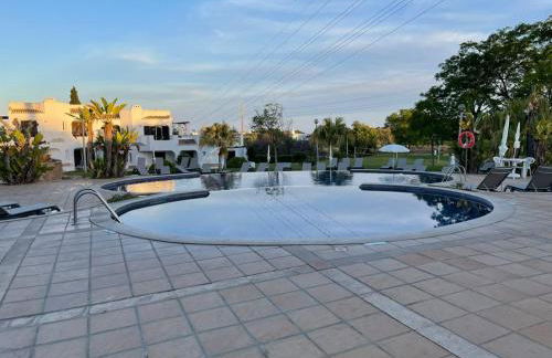 Lovely 2 Bedroom Home inside a Resort in Albufeira - Foto 36