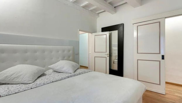 Central and Prime Apartment Near Duomo - Foto 4, Habitación