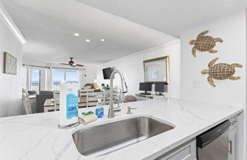 Beachfront 3-Bed I Location! Stunning Sunsets - Foto 25