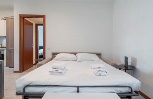 Bicocca, Free PARKING, Private Garage, Metro M5 200m, Garden, Kids & Pet Friendly - Foto 39