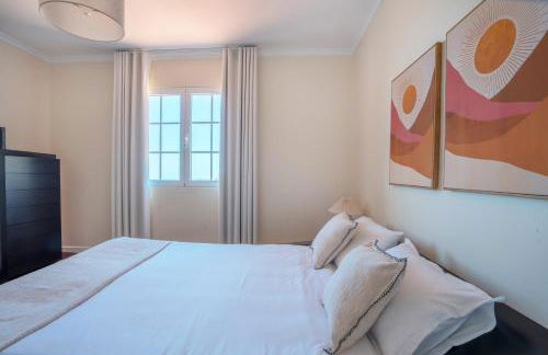 Casa das Lajes by LovelyStay - Foto 3